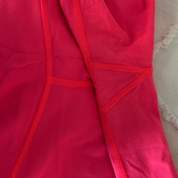 Lulu lemon size 6 wunder under crop - Picture 4 of 4